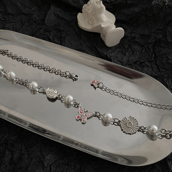 BUTTERFLY PEARL NECKLACE